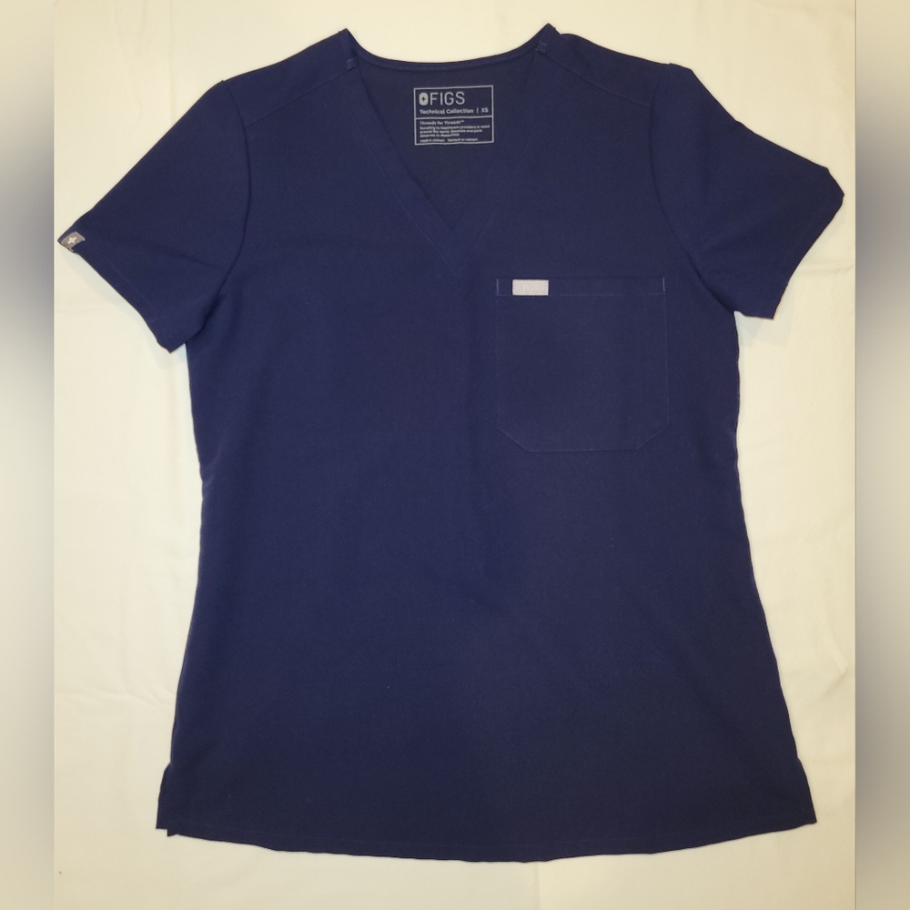 Figs XS Navy Catarina Scrub top